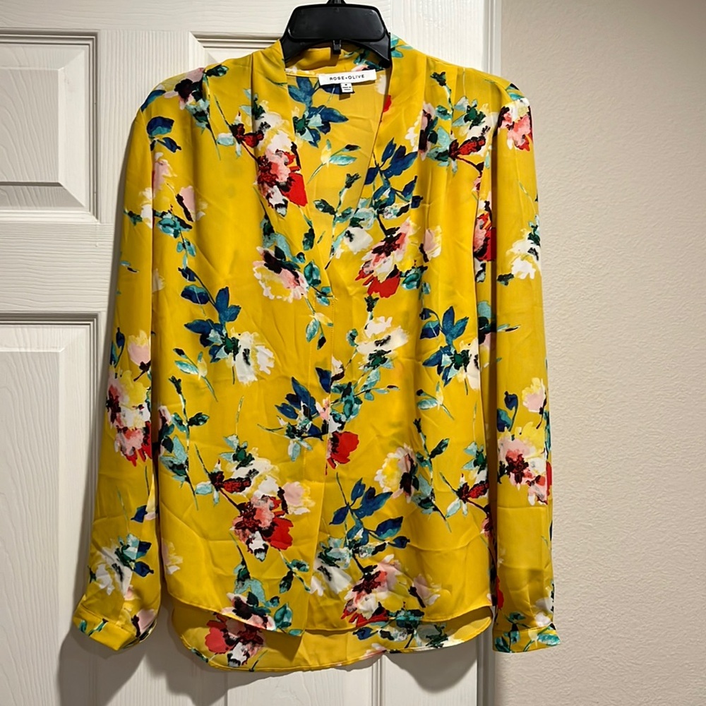 YELLOW BLOUSE